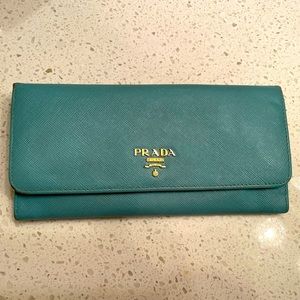 PRADA SAFFIANO LEATHER WALLET